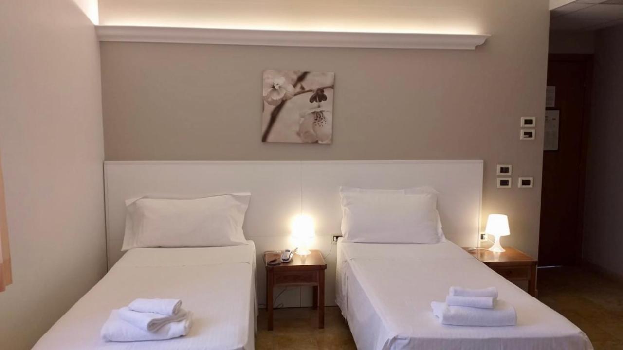 Hotel Elefante Montichiari Dış mekan fotoğraf