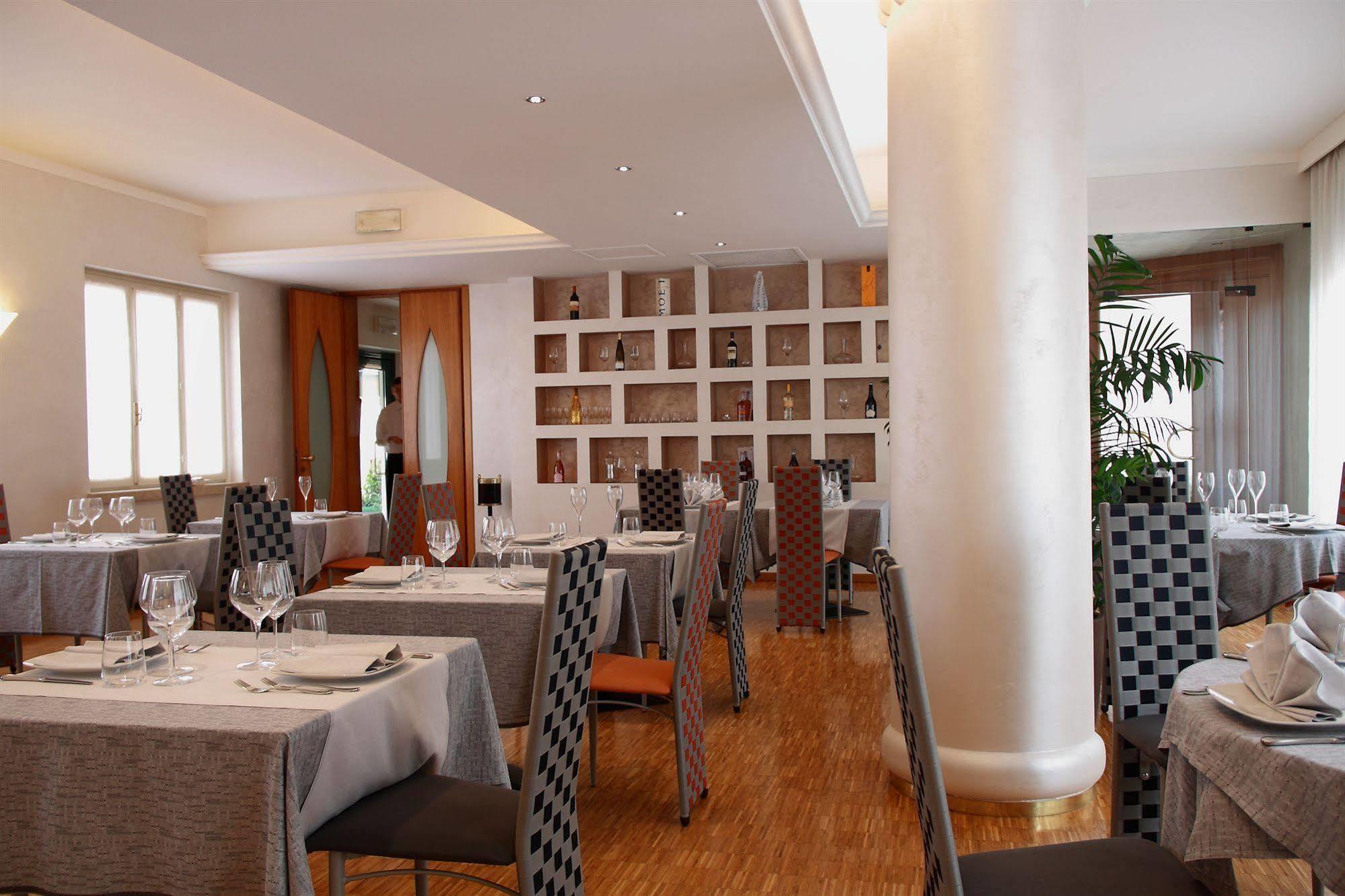 Hotel Elefante Montichiari Dış mekan fotoğraf